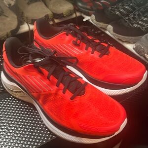 Saucony endorphin shift 3 , brand new